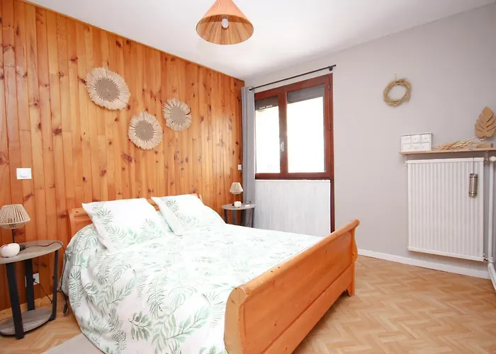 Coquet Appartement Type 2 De 56 M² En Centre Ville