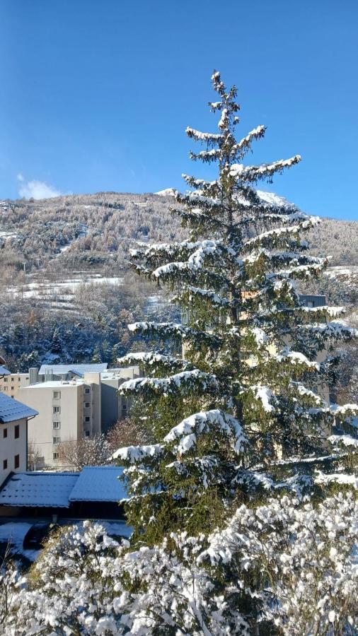 Apartment Coquet Type 2 De 56 M² En Centre
